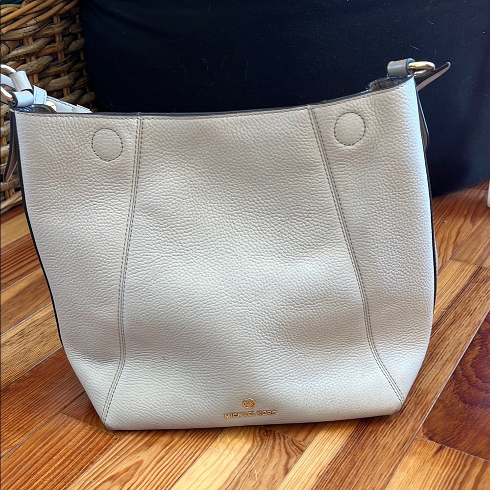 Michael Kors Women's Cream Leather Shoulder Bag